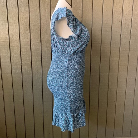 Wide Fable NWT Blue Floral Smocked Dress Size XXL - Picture 6 of 12